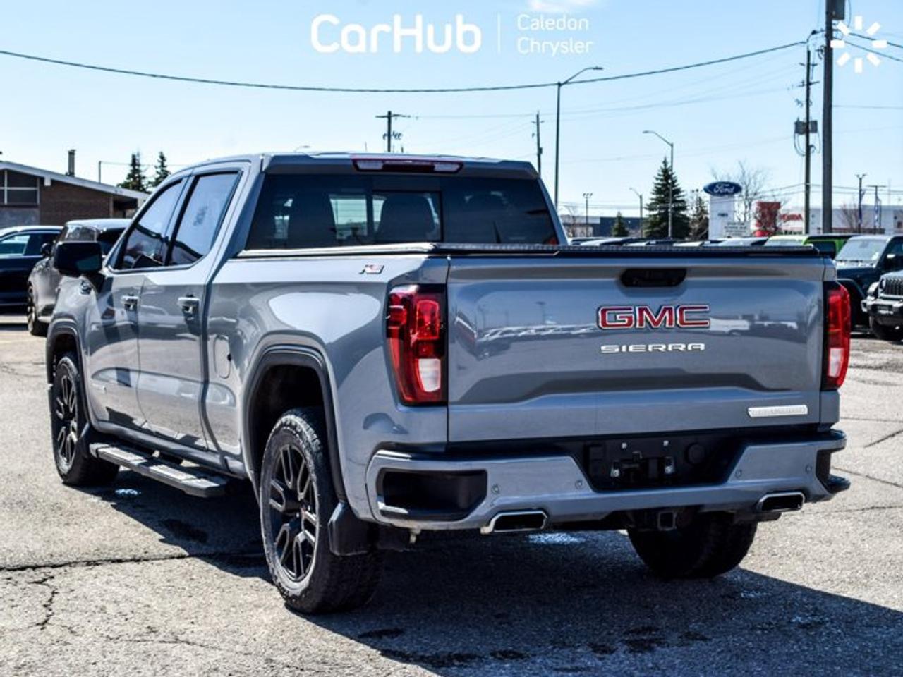 2024 GMC Sierra 1500 Elevation 4WD Crew Cab 157"5.3L Leather 5 passengers with captain chair Photo