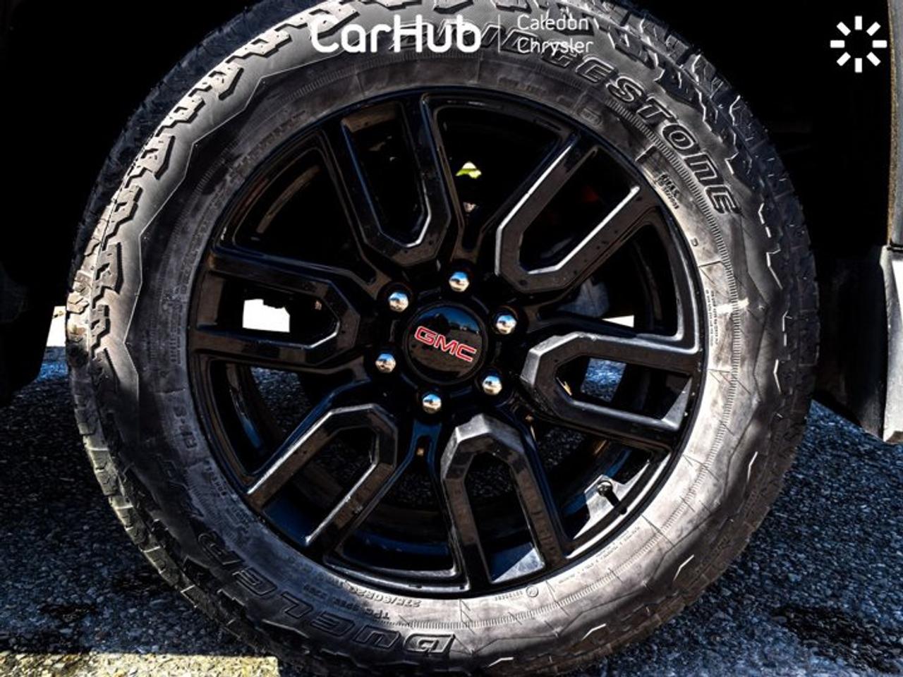 2024 GMC Sierra 1500 Elevation 4WD Crew Cab 157"5.3L Leather 5 passengers with captain chair Photo