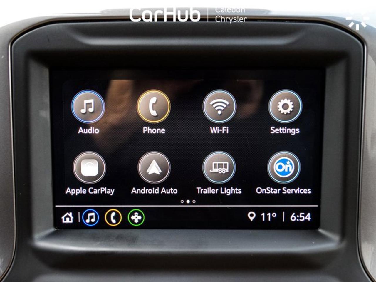 2024 GMC Sierra 1500 Pro 4WD Crew Cab 157" 5.3L 6 Passenger Lane Assist Bluetooth Photo
