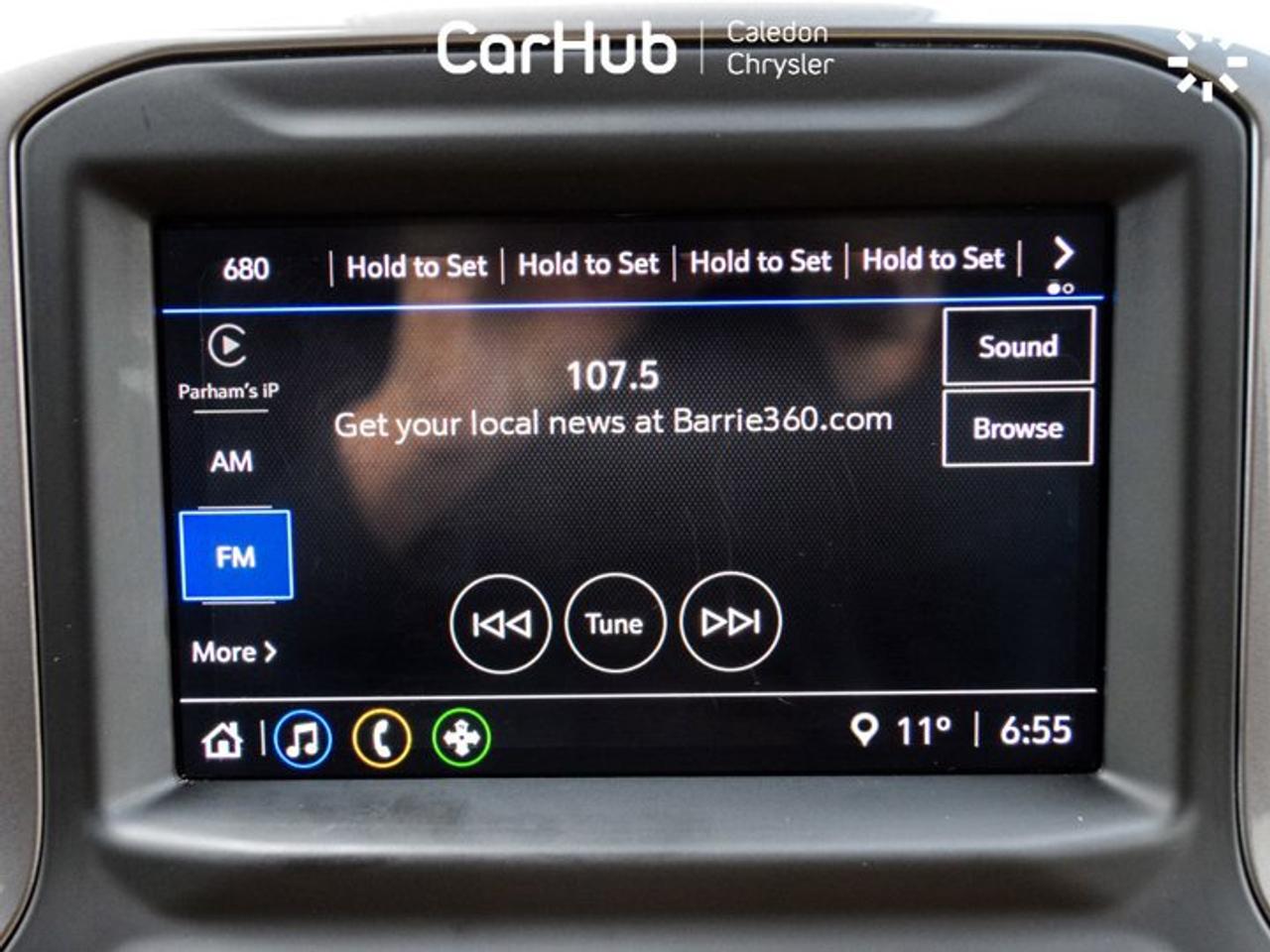 2024 GMC Sierra 1500 Pro 4WD Crew Cab 157" 5.3L 6 Passenger Lane Assist Bluetooth Photo2