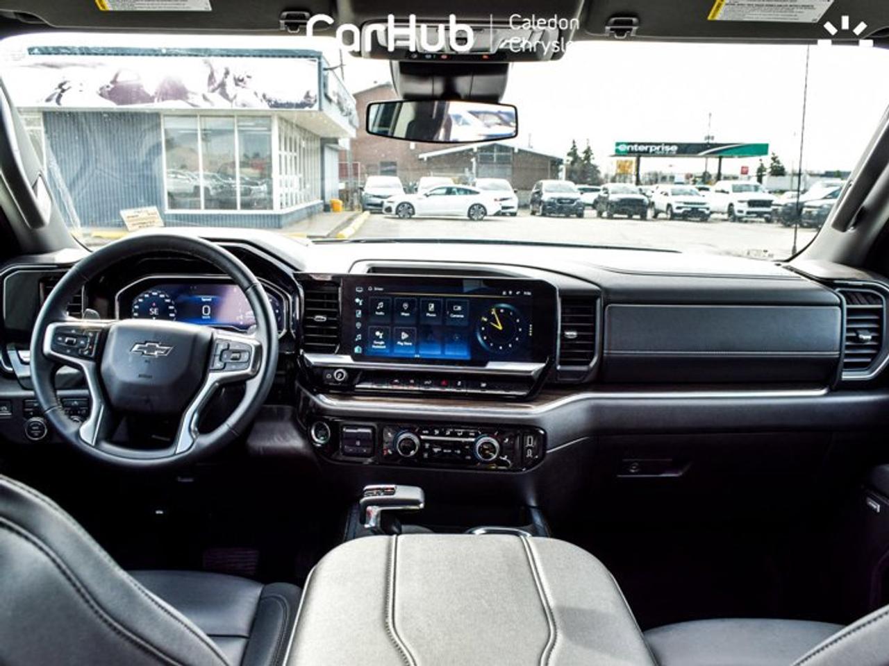 2024 Chevrolet Silverado 1500 RST 4WD Crew Cab 147" RST5.3L Leather 5 passengers with captain chair Photo