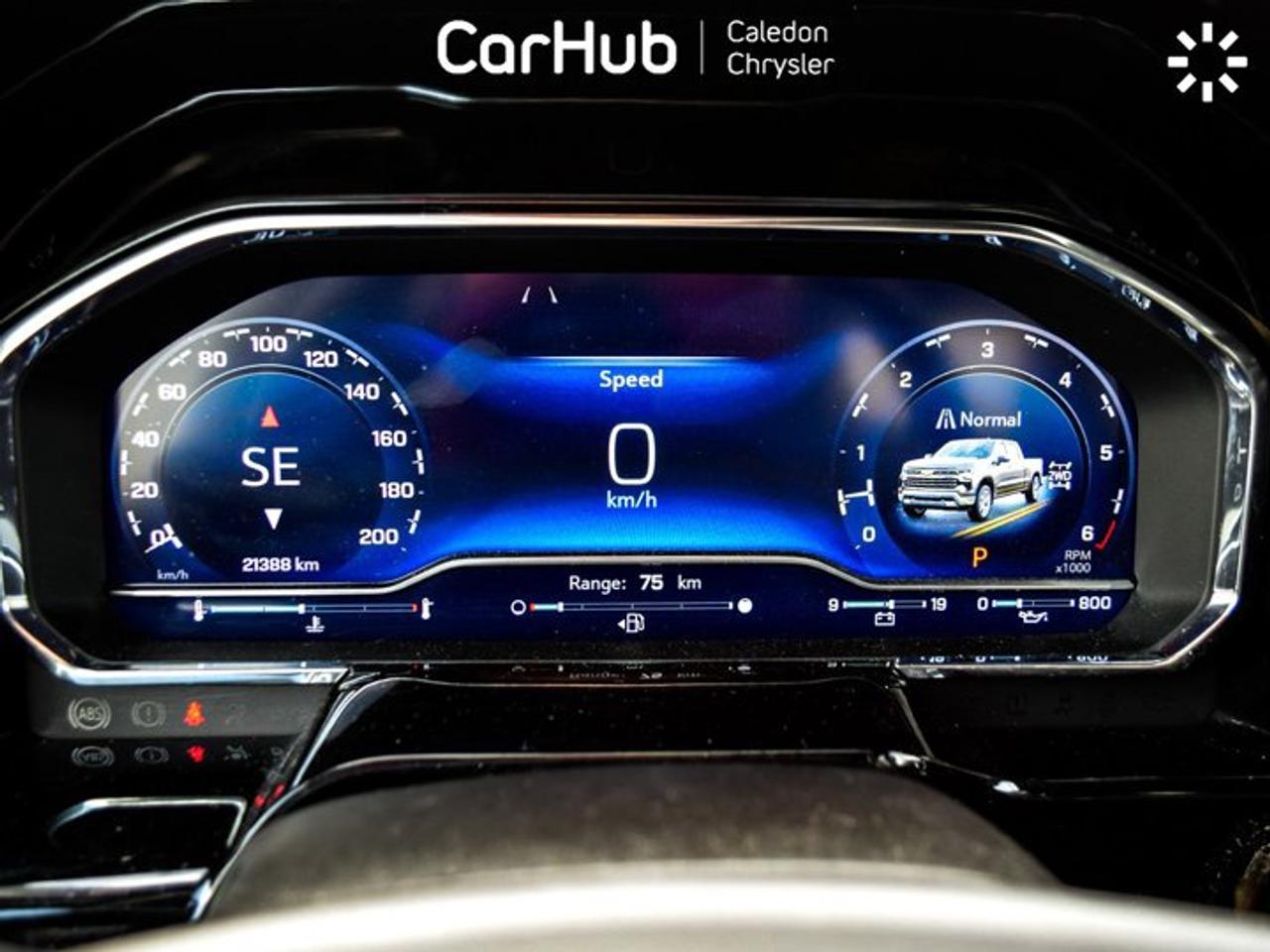 2024 Chevrolet Silverado 1500 RST 4WD Crew Cab 147" RST5.3L Leather 5 passengers with captain chair Photo