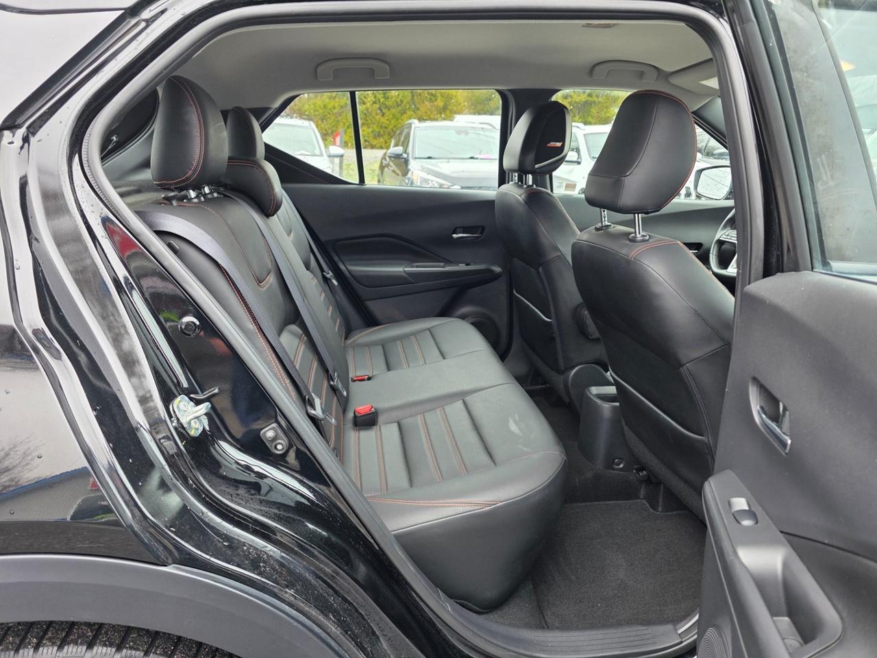 2018 Nissan Kicks SR Photo