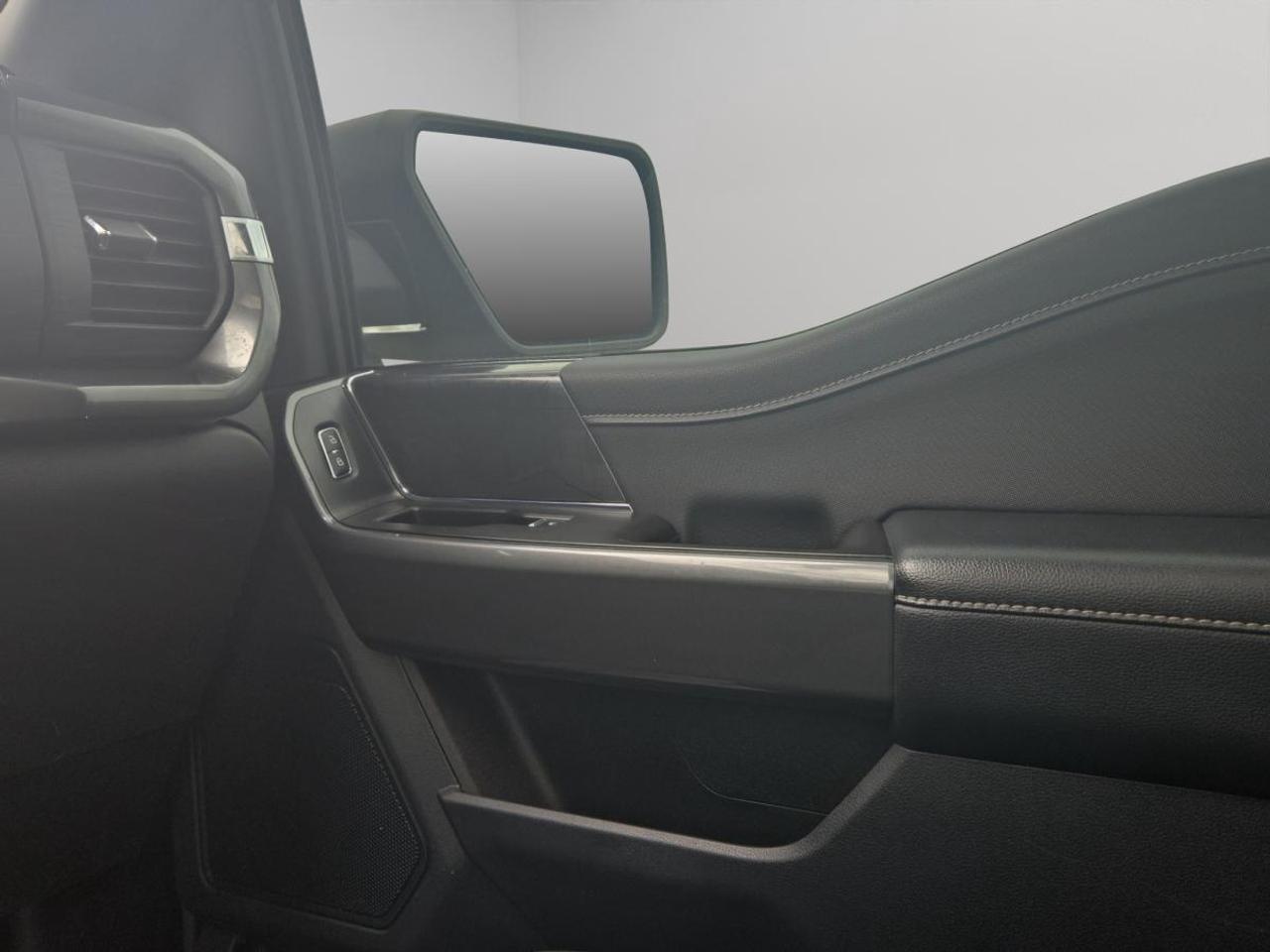 2022 Ford F-150 Lariat Photo