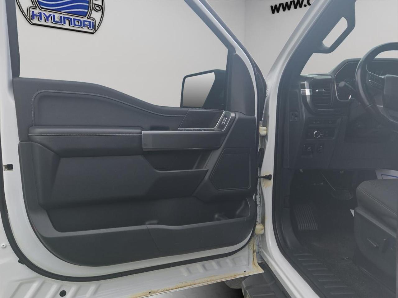 2022 Ford F-150 Lariat Photo