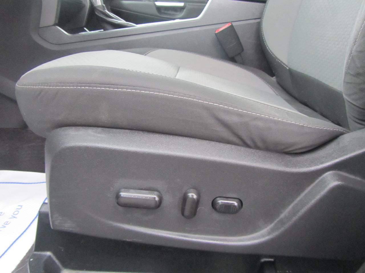 2017 Ford Escape SE FWD Photo