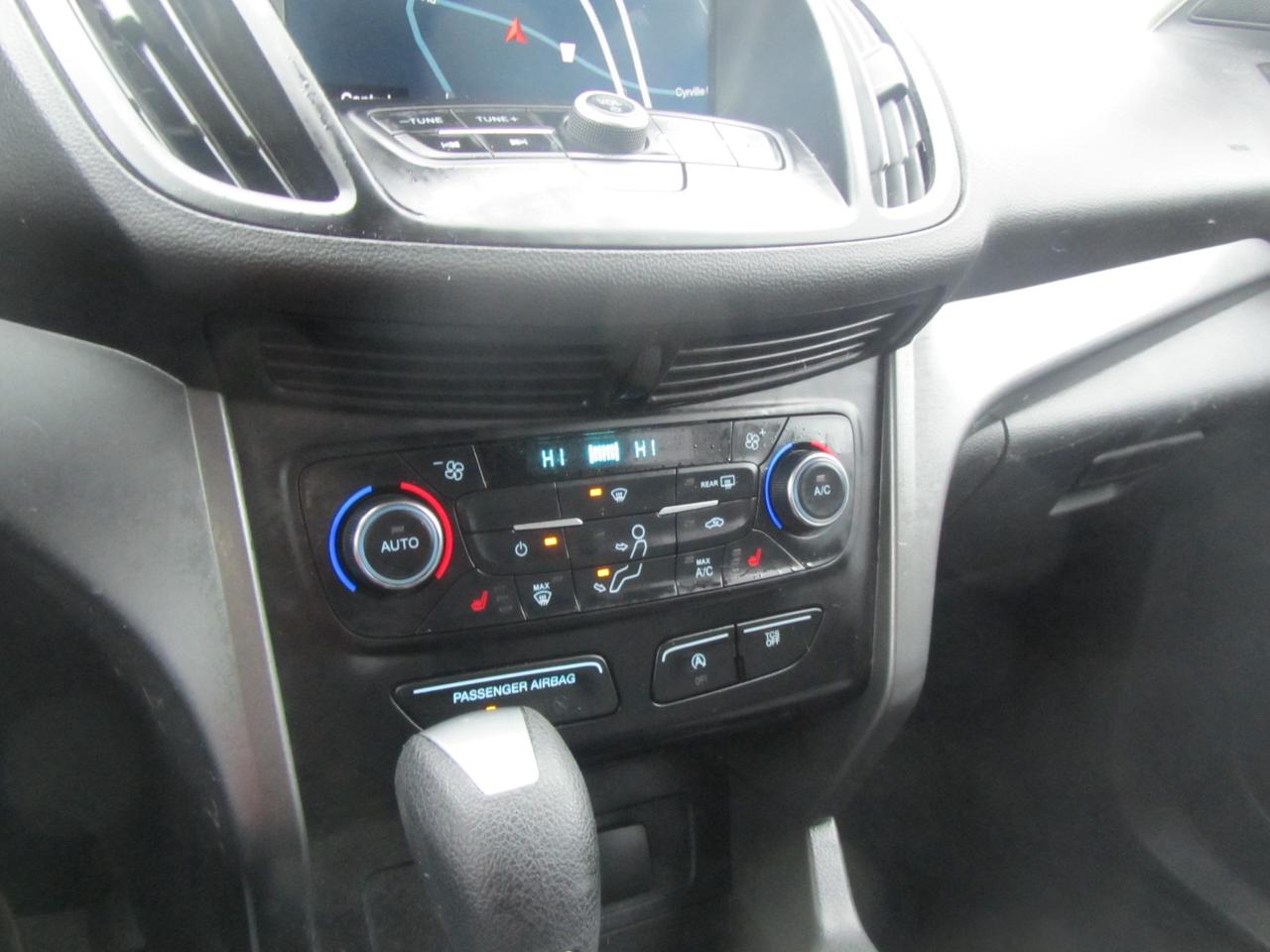 2017 Ford Escape SE FWD Photo