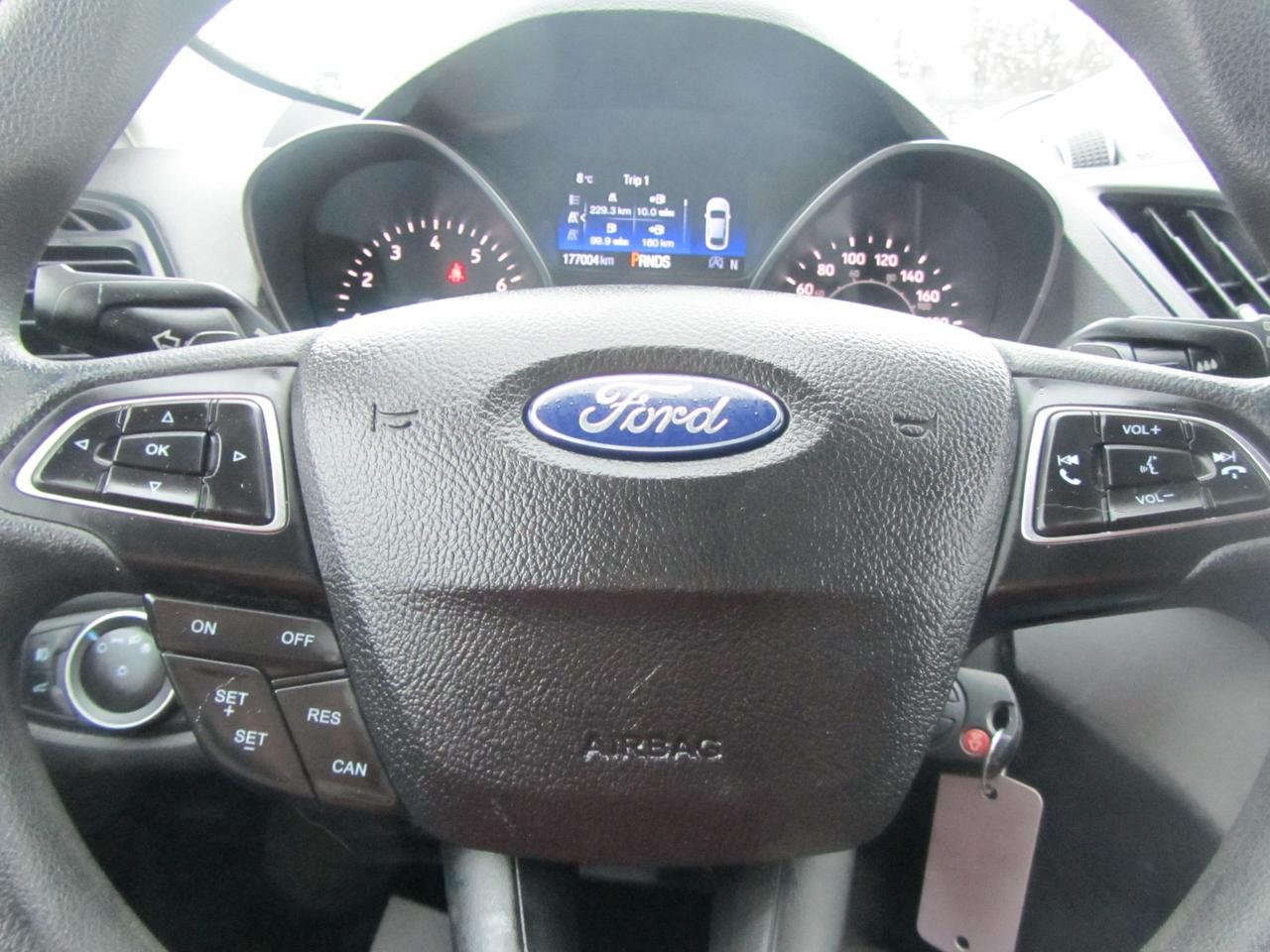2017 Ford Escape SE FWD Photo