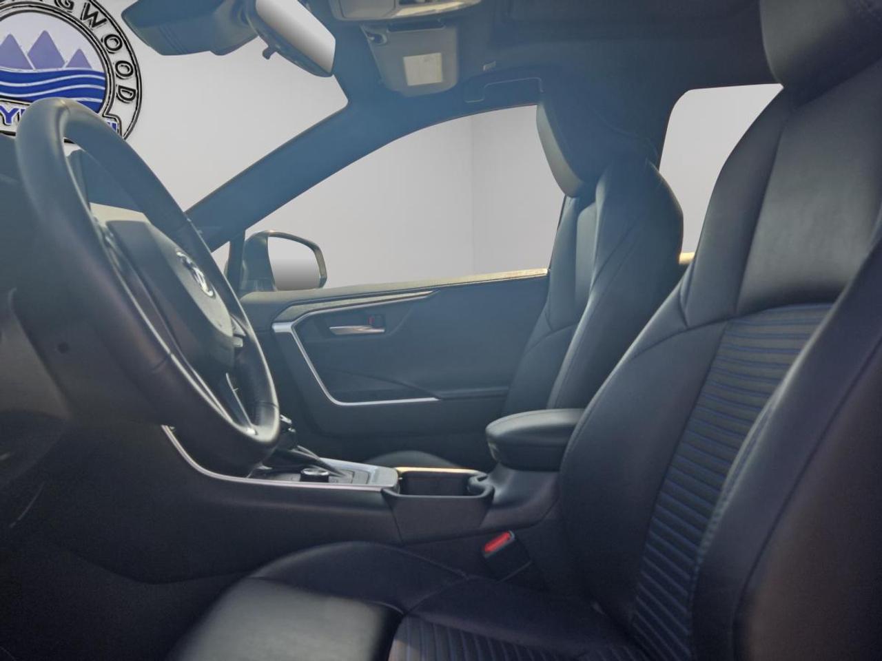 2023 Toyota RAV4 Hybrid XSE Photo