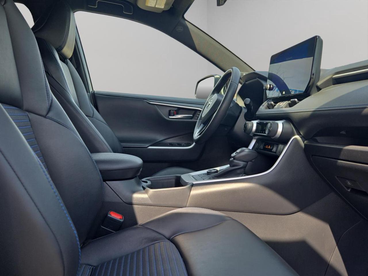 2023 Toyota RAV4 Hybrid XSE Photo