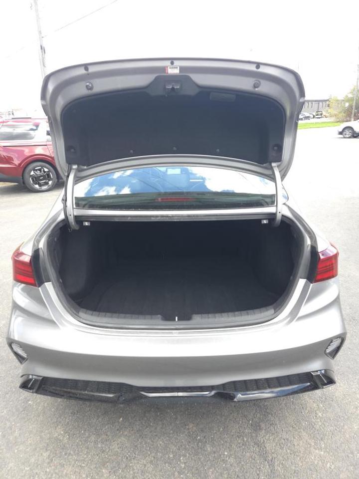 2023 Kia Forte Sedan GT-Line IVT Photo