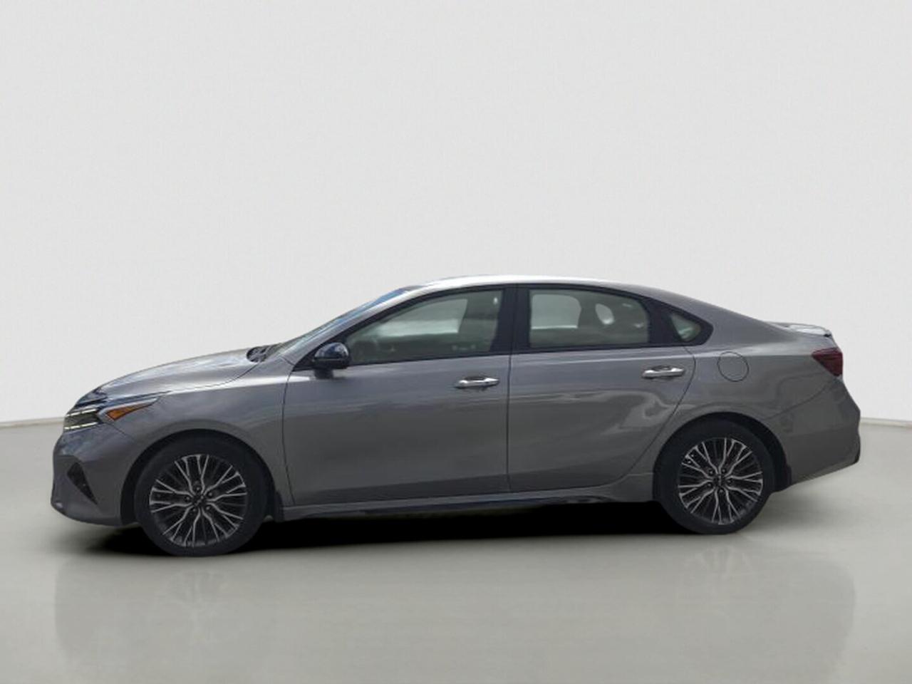 2023 Kia Forte Sedan GT-Line IVT Photo