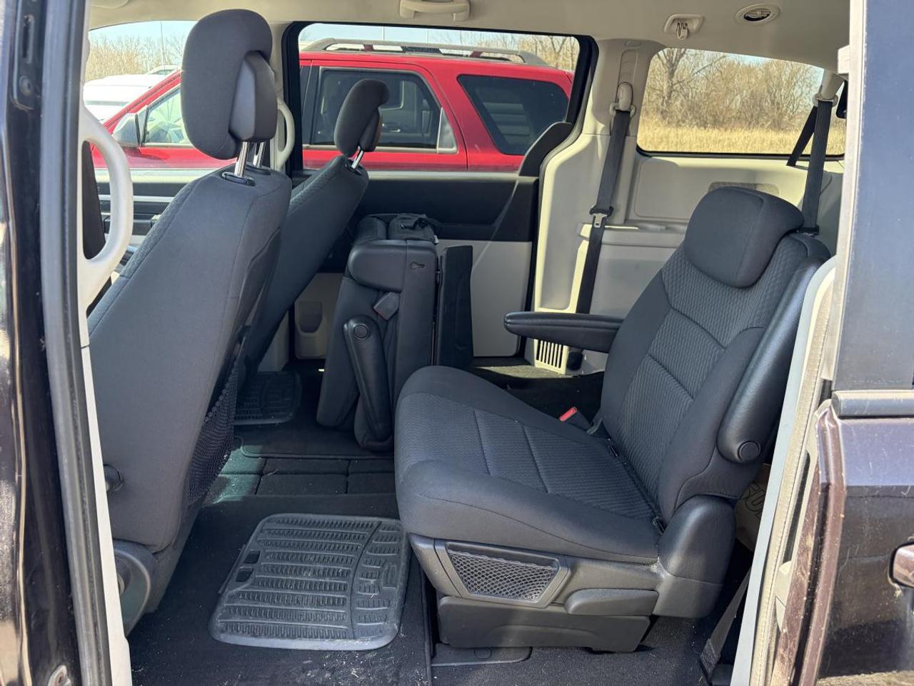 2017 Dodge Grand Caravan SXT Premium Plus Photo