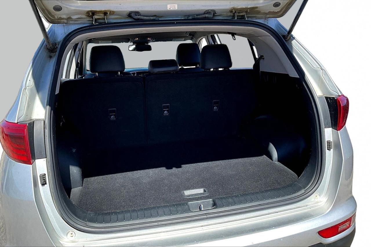 2018 Kia Sportage | AWD | 2.4L | Apple | Android | North Bay | Photo