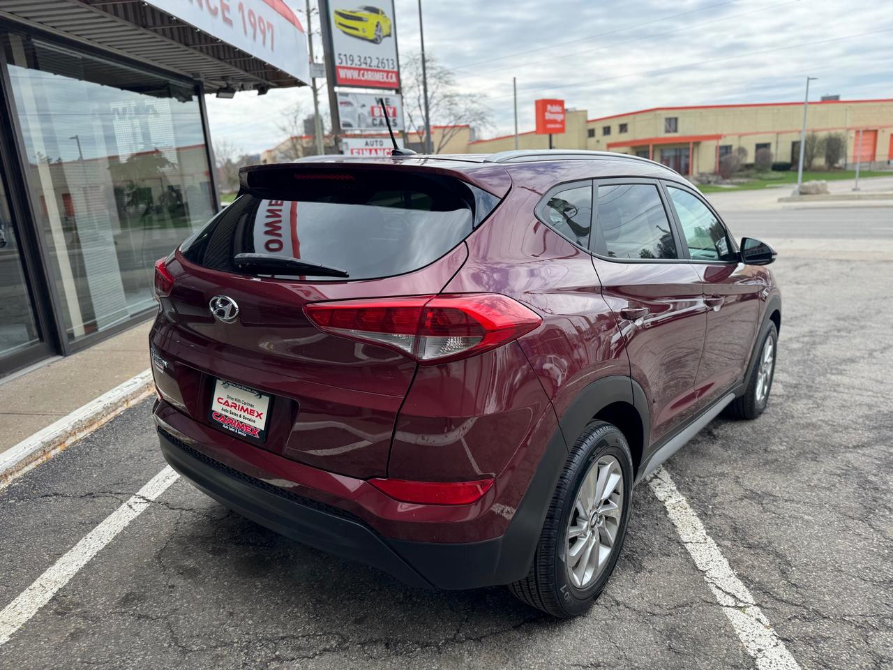 2017 Hyundai Tucson Premium LOW KMS! | ONE OWNER | ACCIDENT FREE Photo