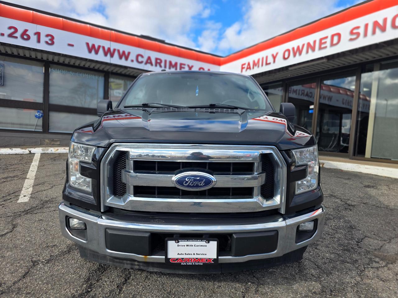 2017 Ford F-150 XLT 8' Box | Locking Leer Cap | One Owner | Accident Free Photo