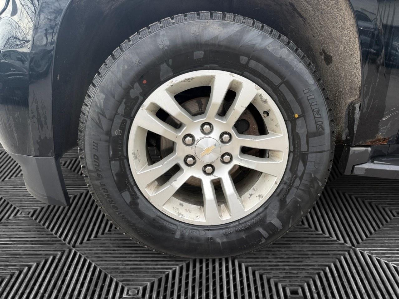 2018 Chevrolet Suburban 4WD 4dr 1500 LS Photo