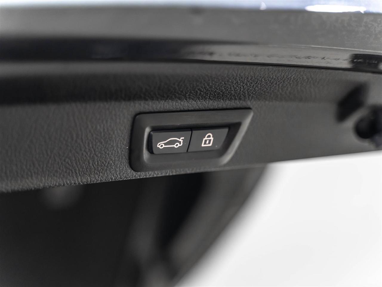 2019 BMW 428i 430i xDrive|M SPORT PKG|LANE DEPART|NAVI|REARCAM|LOW KM'S Photo