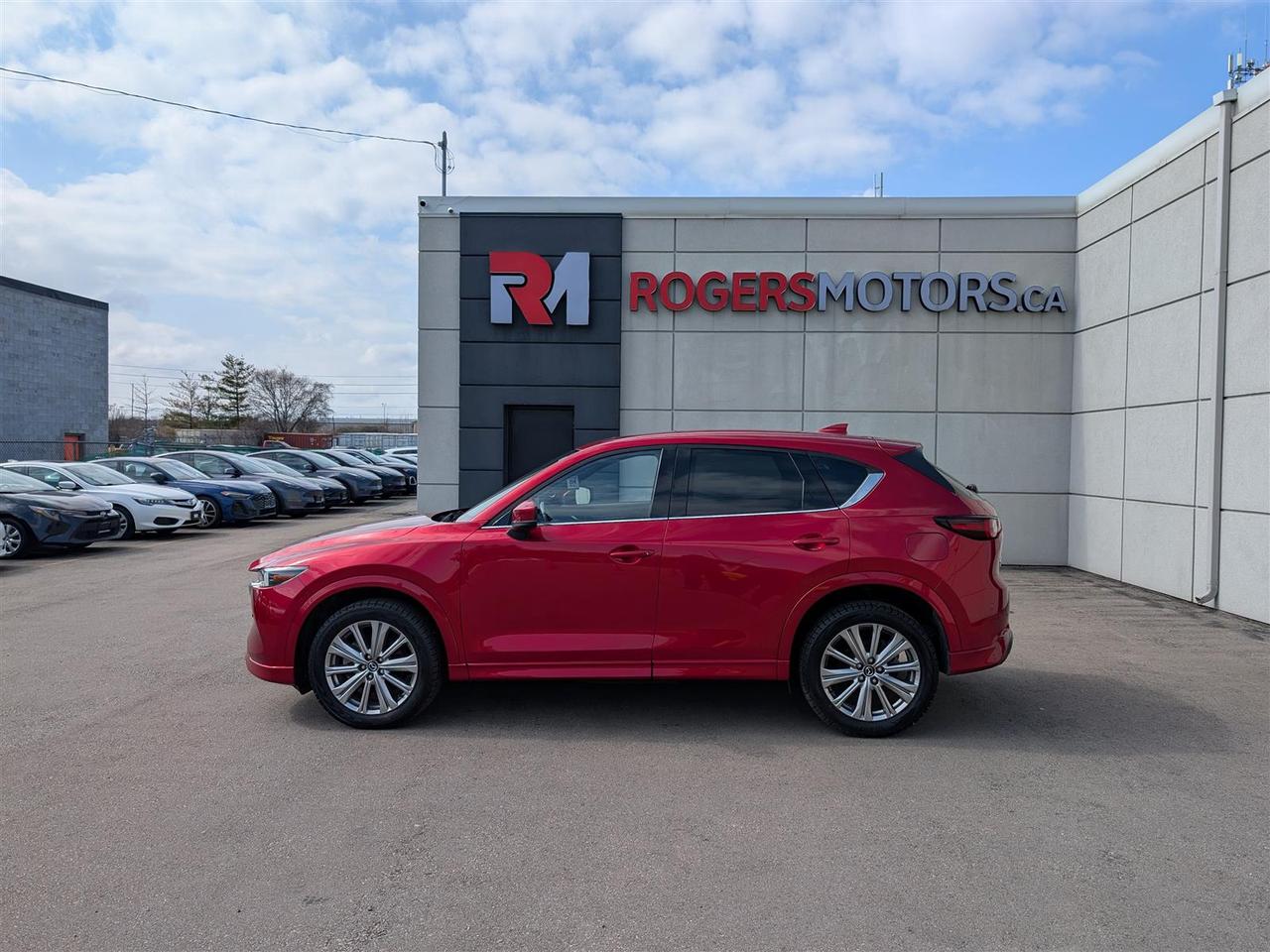 2023 Mazda CX-5 SIGNATURE AWD - NAVI - SUNROOF - TECH FEATS Photo