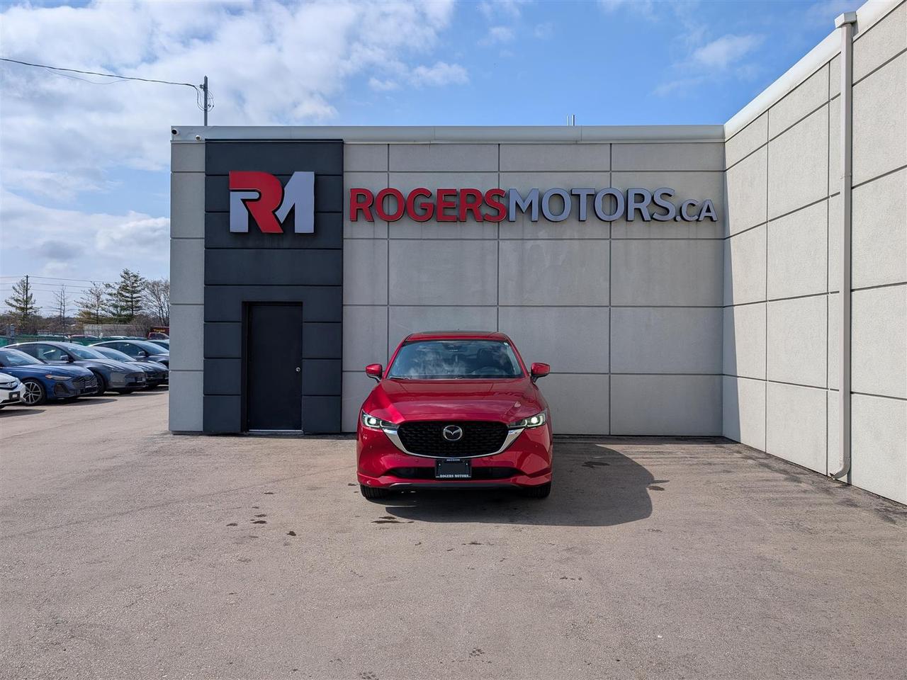 2023 Mazda CX-5 SIGNATURE AWD - NAVI - SUNROOF - TECH FEATS Photo