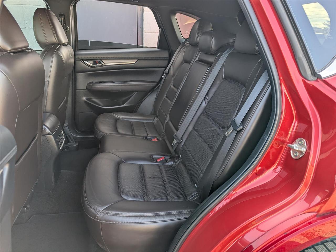 2023 Mazda CX-5 SIGNATURE AWD - NAVI - SUNROOF - TECH FEATS Photo