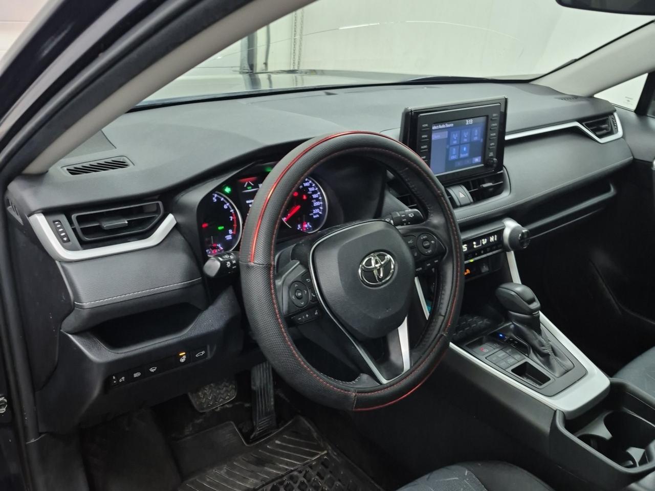 2020 Toyota RAV4 XLE AWD | NO ACCIDENTS | TOYOTA SERVICED Photo