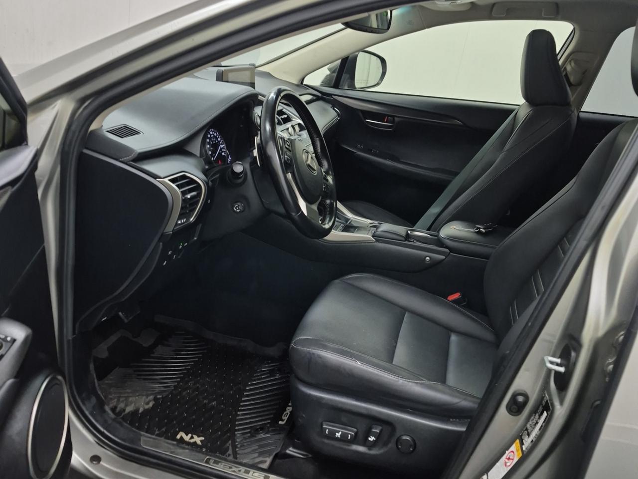 2019 Lexus NX 300 NX 300 | NO ACCIDENTS | LEXUS SERVICED Photo