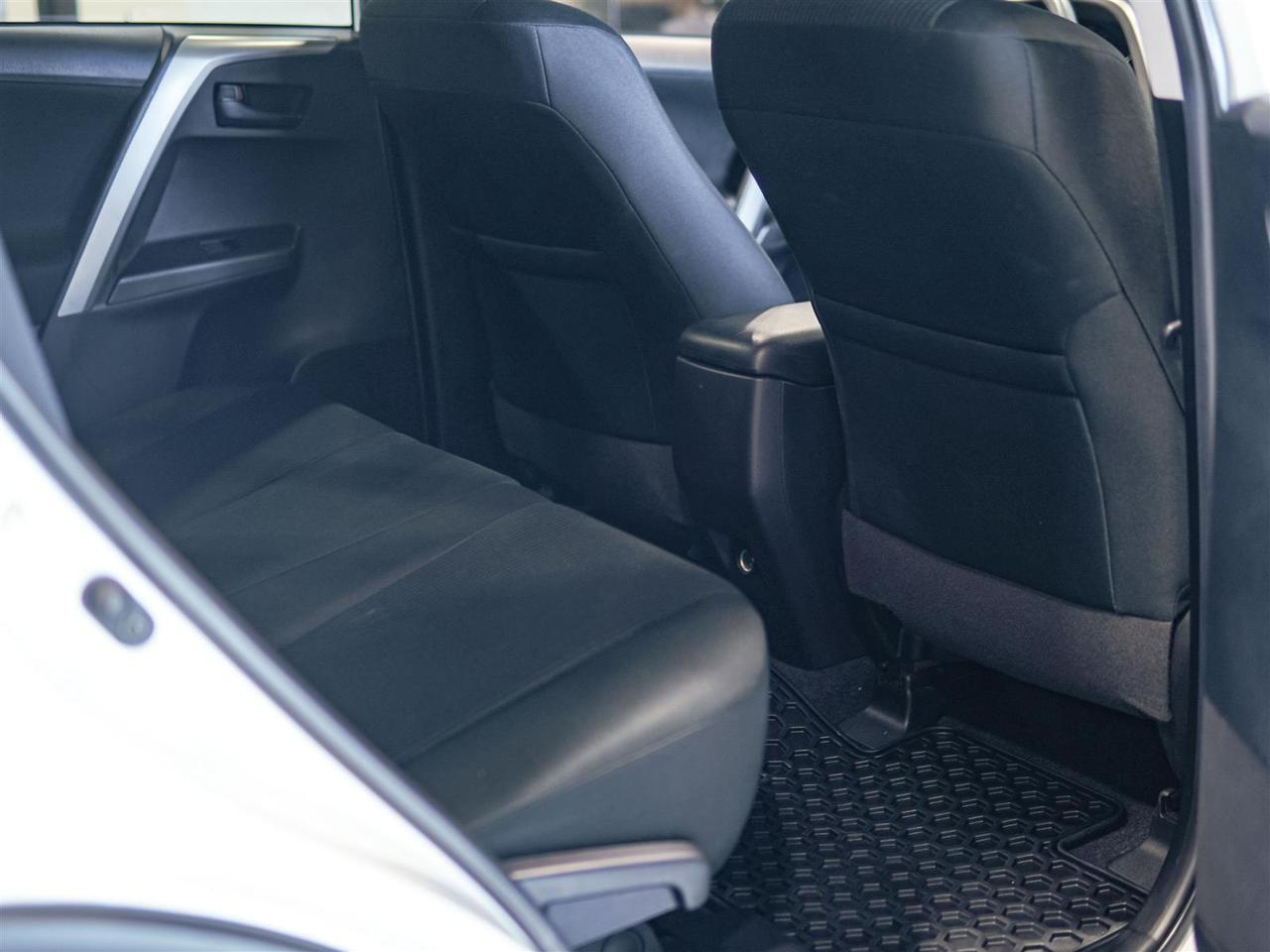 2018 Toyota RAV4 LE | HEATED SEATS | CAMERA | ALLOYS Photo