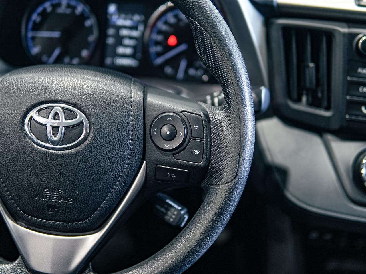 2018 Toyota RAV4 LE | HEATED SEATS | CAMERA | ALLOYS Photo