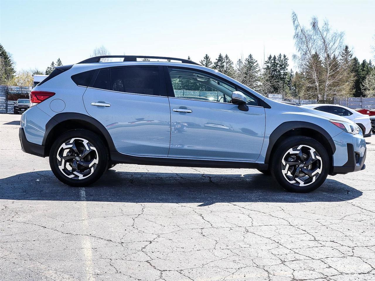2023 Subaru XV Crosstrek Limited Photo2