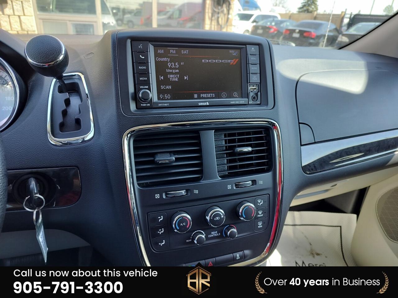 2020 Dodge Grand Caravan No Accidents Reported | SXT | Stow & Go Photo