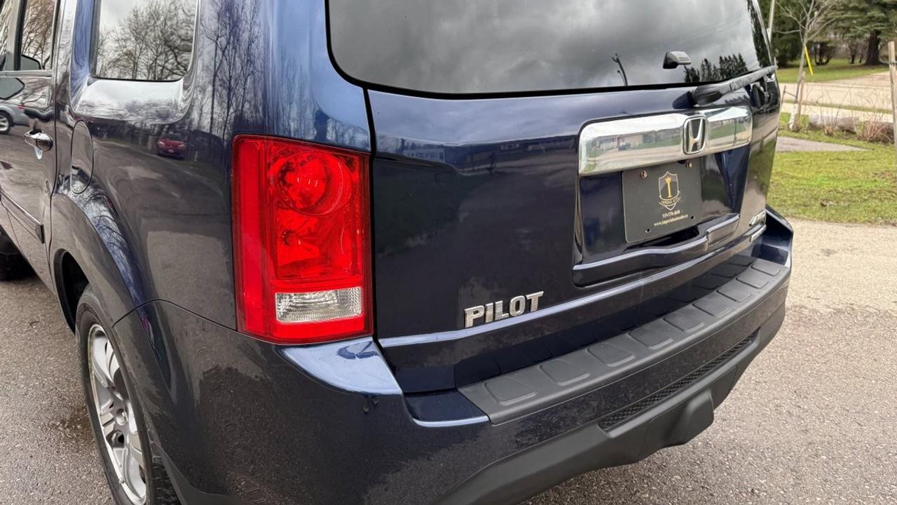 2015 Honda Pilot SE-SUNROOF*MAINTAINED Photo