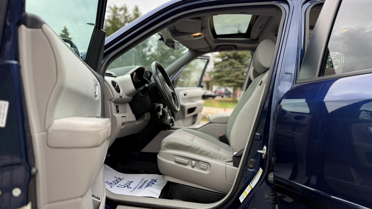 2015 Honda Pilot SE-SUNROOF*MAINTAINED Photo