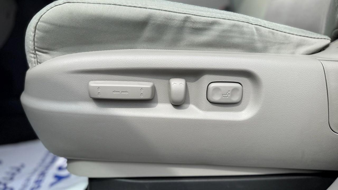 2015 Honda Pilot SE-SUNROOF*MAINTAINED Photo
