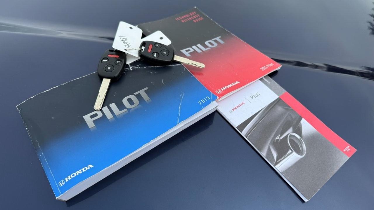 2015 Honda Pilot SE-SUNROOF*MAINTAINED Photo