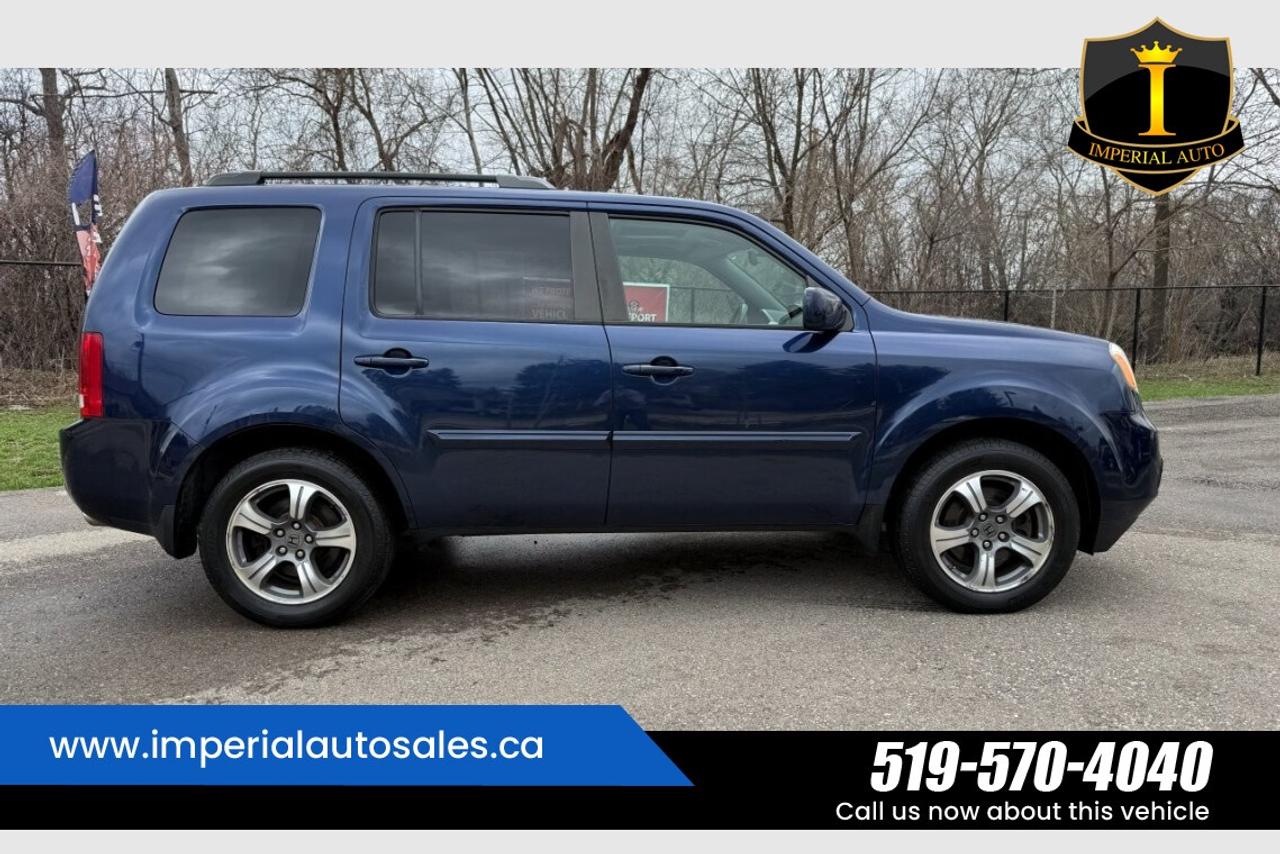 2015 Honda Pilot SE-SUNROOF*MAINTAINED Photo