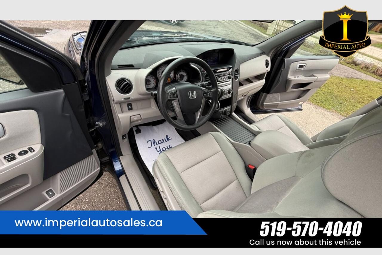 2015 Honda Pilot SE-SUNROOF*MAINTAINED Photo