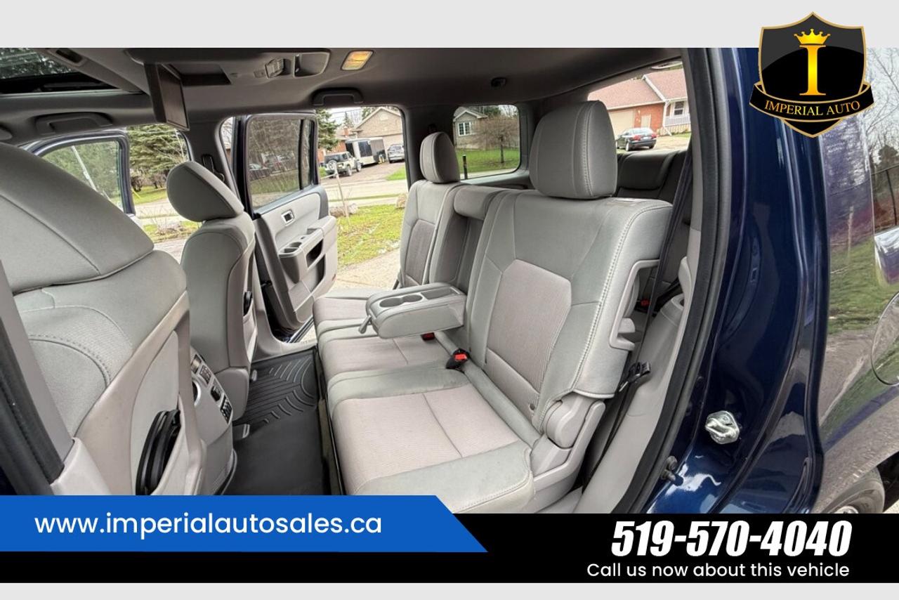 2015 Honda Pilot SE-SUNROOF*MAINTAINED Photo