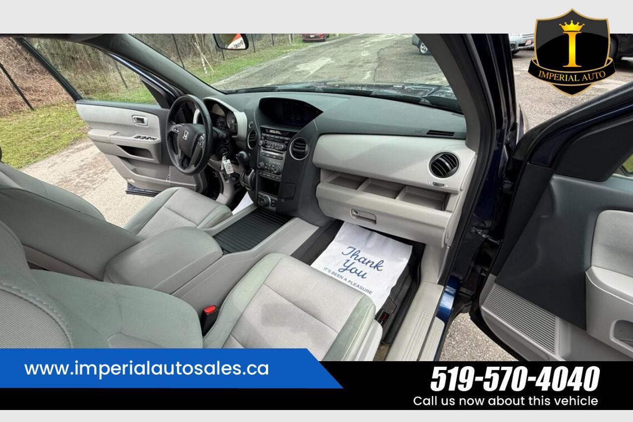 2015 Honda Pilot SE-SUNROOF*MAINTAINED Photo