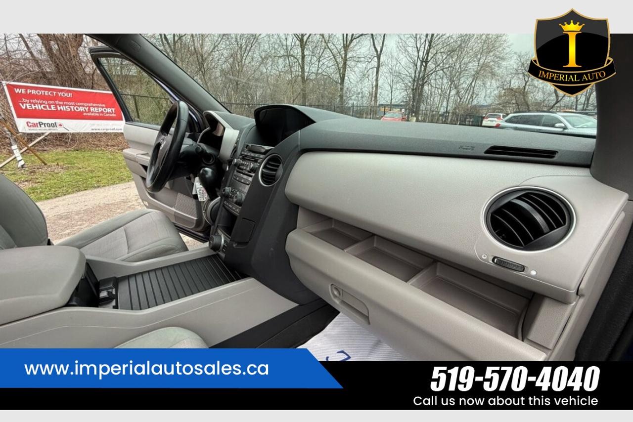 2015 Honda Pilot SE-SUNROOF*MAINTAINED Photo