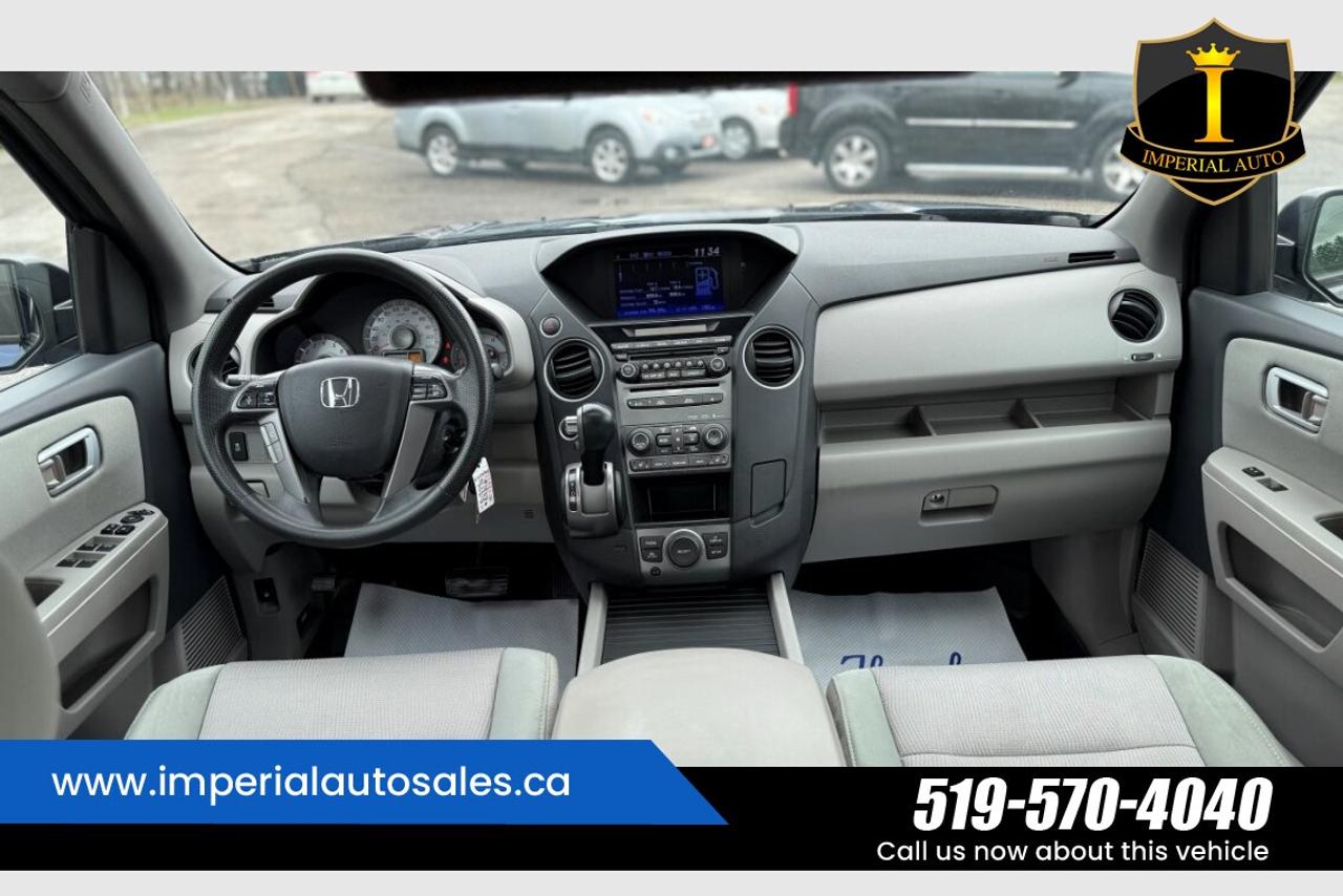 2015 Honda Pilot SE-SUNROOF*MAINTAINED Photo