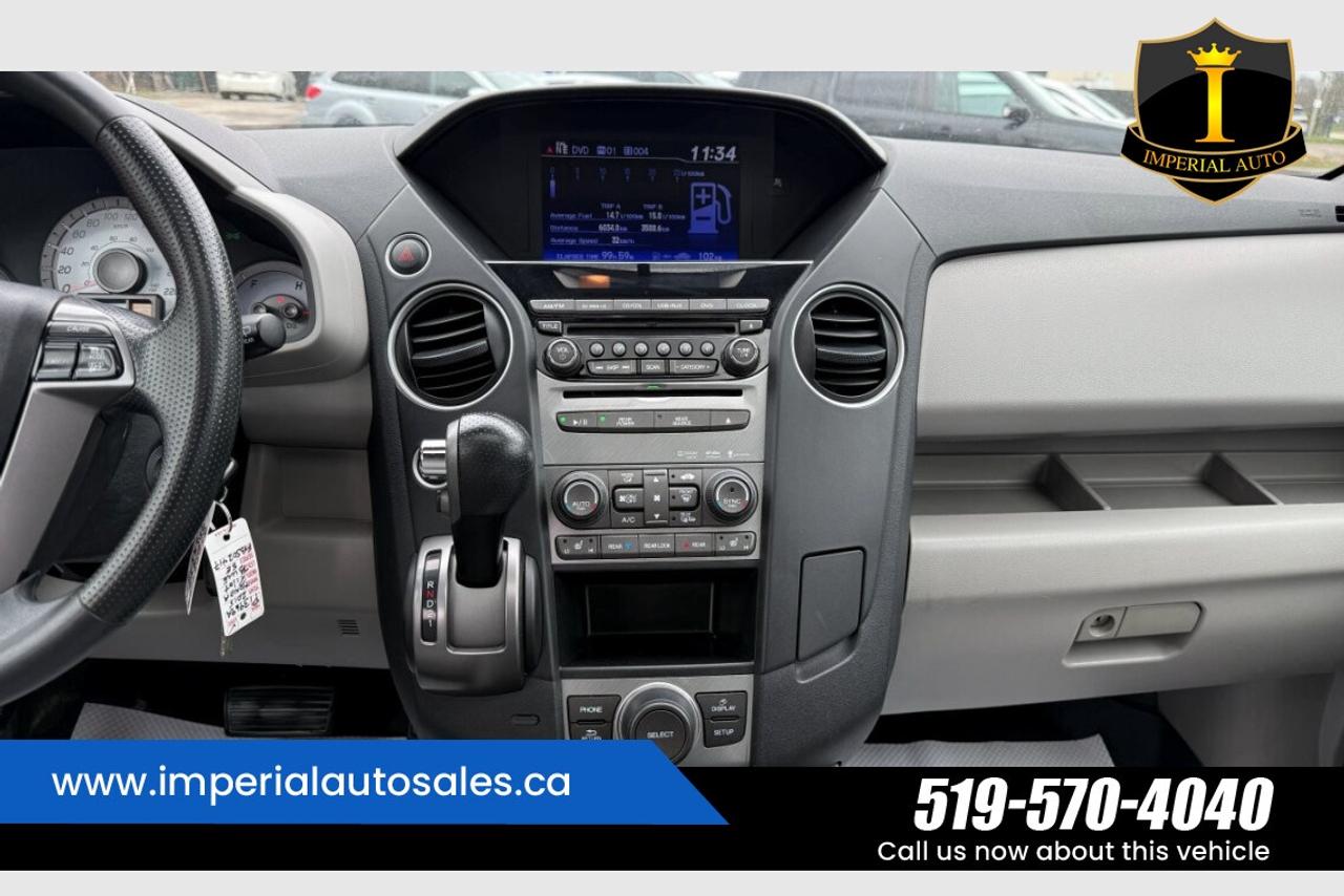 2015 Honda Pilot SE-SUNROOF*MAINTAINED Photo