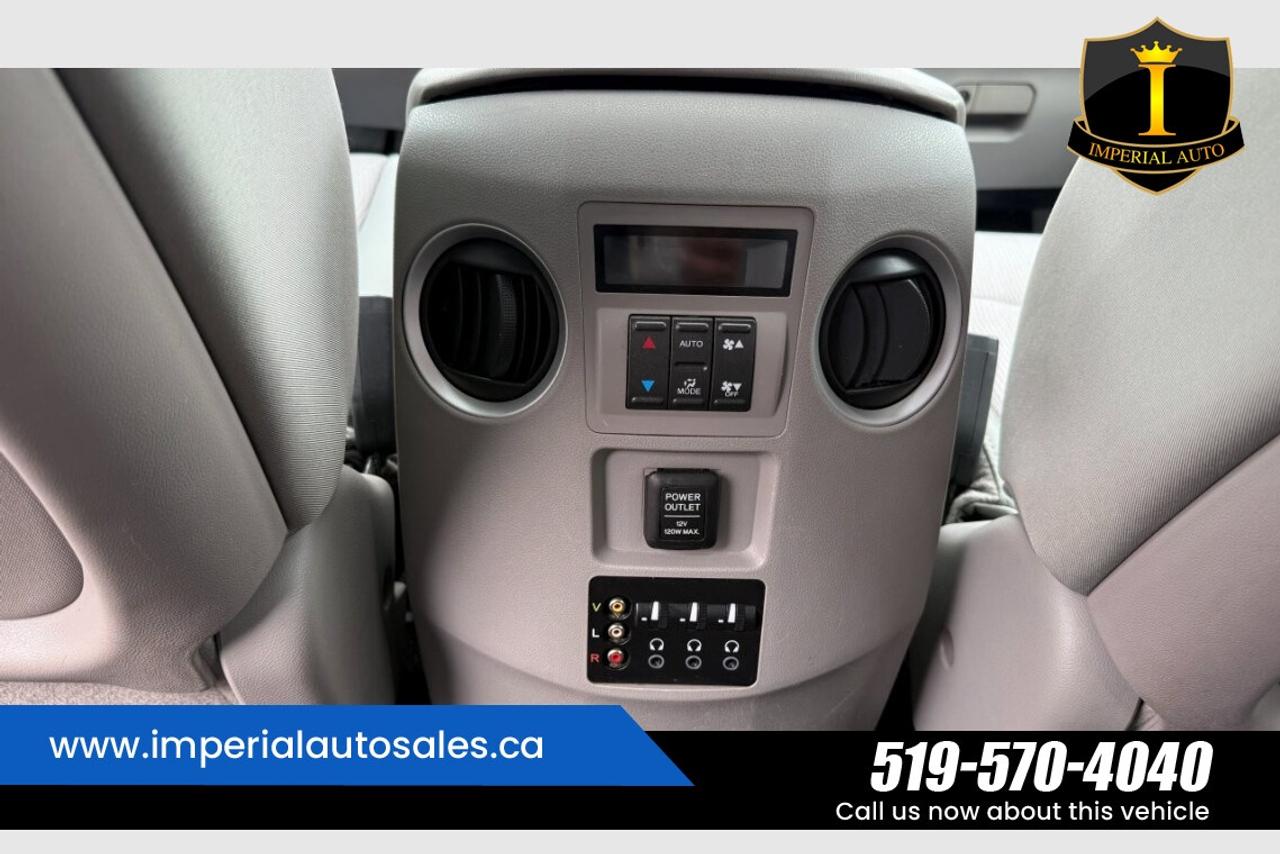 2015 Honda Pilot SE-SUNROOF*MAINTAINED Photo