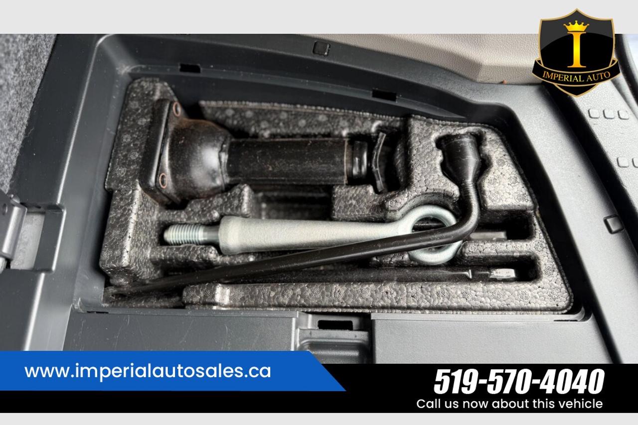 2015 Honda Pilot SE-SUNROOF*MAINTAINED Photo