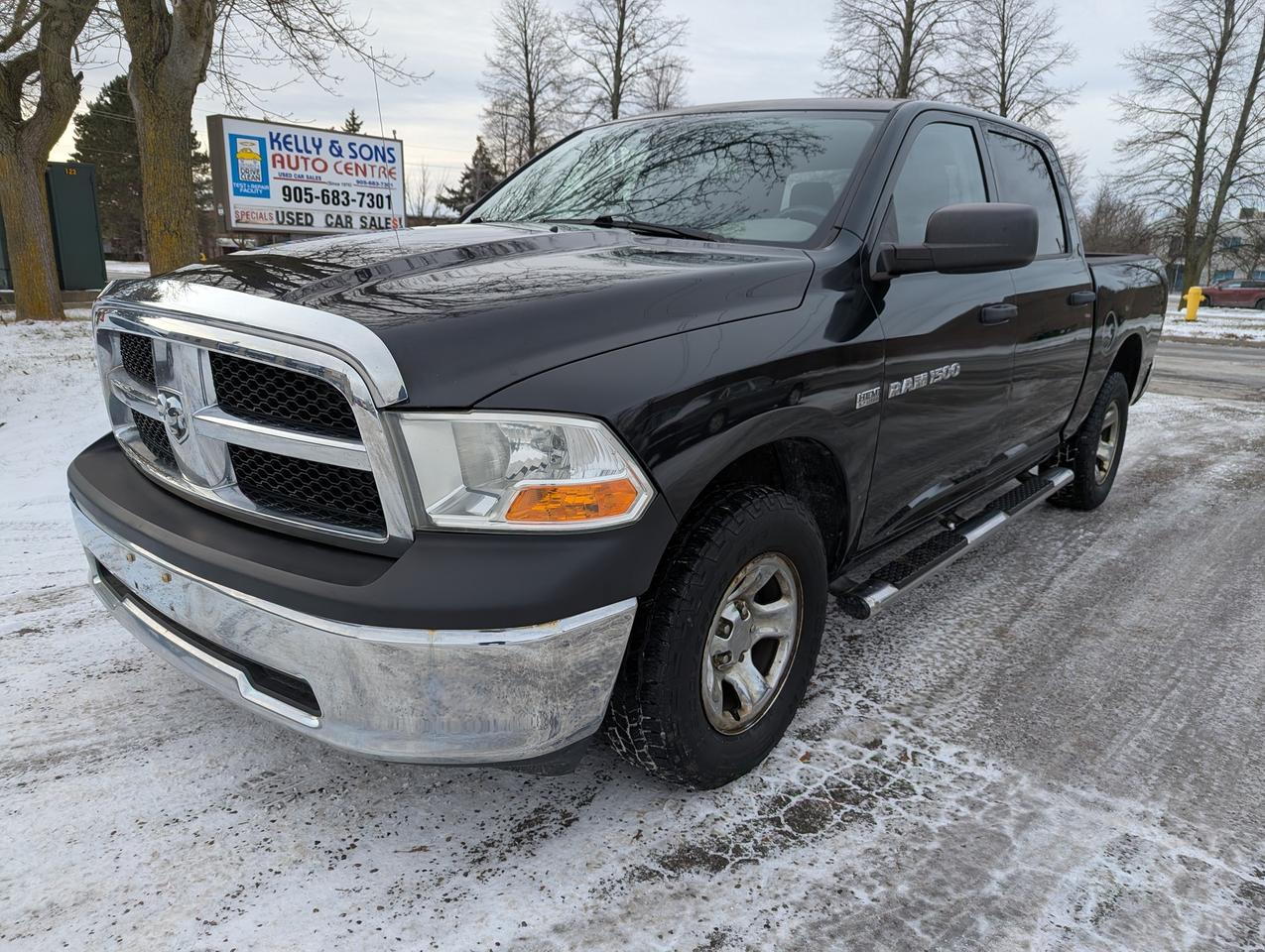 2011 RAM 1500 "4X4 WORK or PLAY" certified + FREE 6M warranty Photo