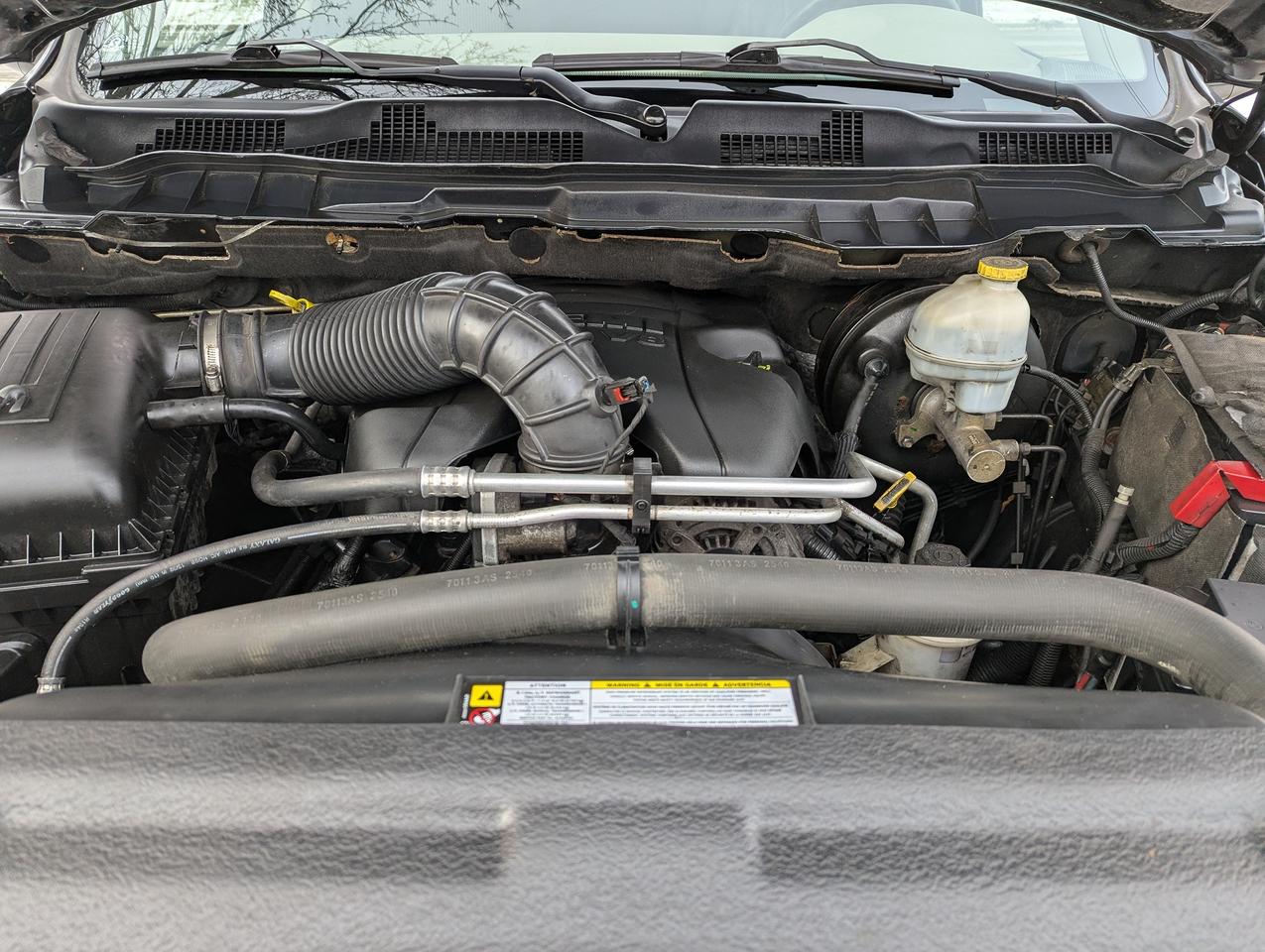 2011 RAM 1500 "4X4 WORK or PLAY" certified + FREE 6M warranty Photo