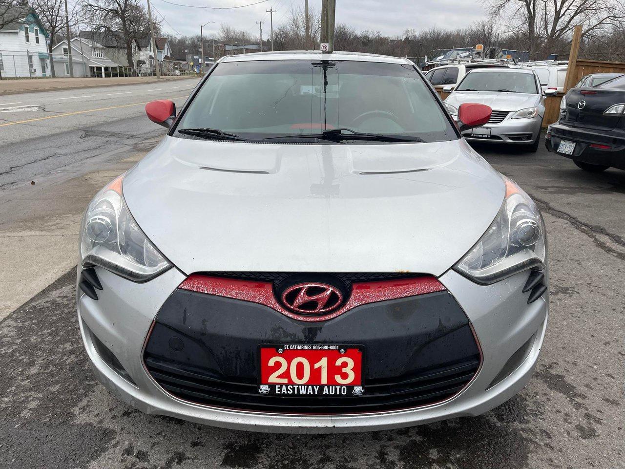 2013 Hyundai Veloster w/Tech Photo