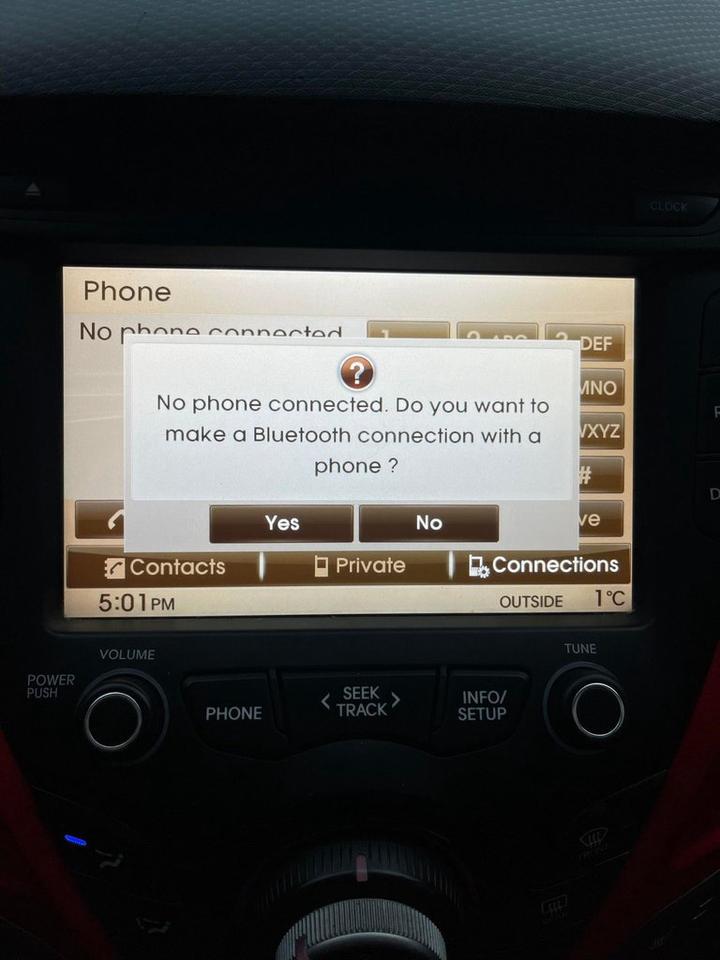 2013 Hyundai Veloster w/Tech Photo