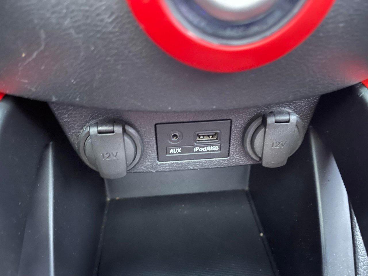 2013 Hyundai Veloster w/Tech Photo