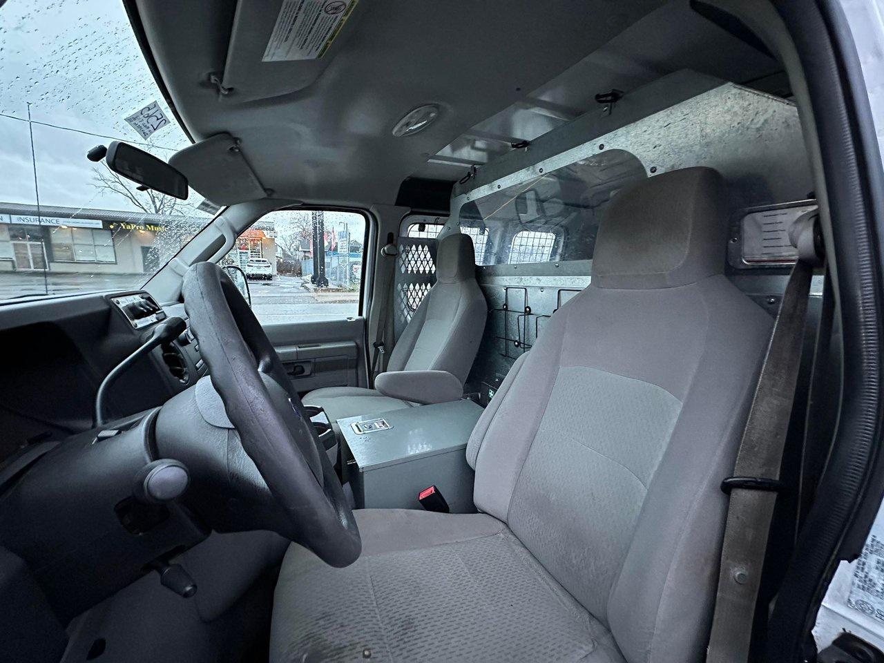 2010 Ford Econoline Cargo Van E 150 - Photo #13